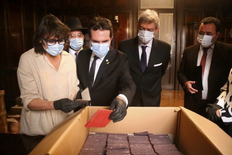 Dozens of boxes of Nazi materials found in basement at top Argentinian court